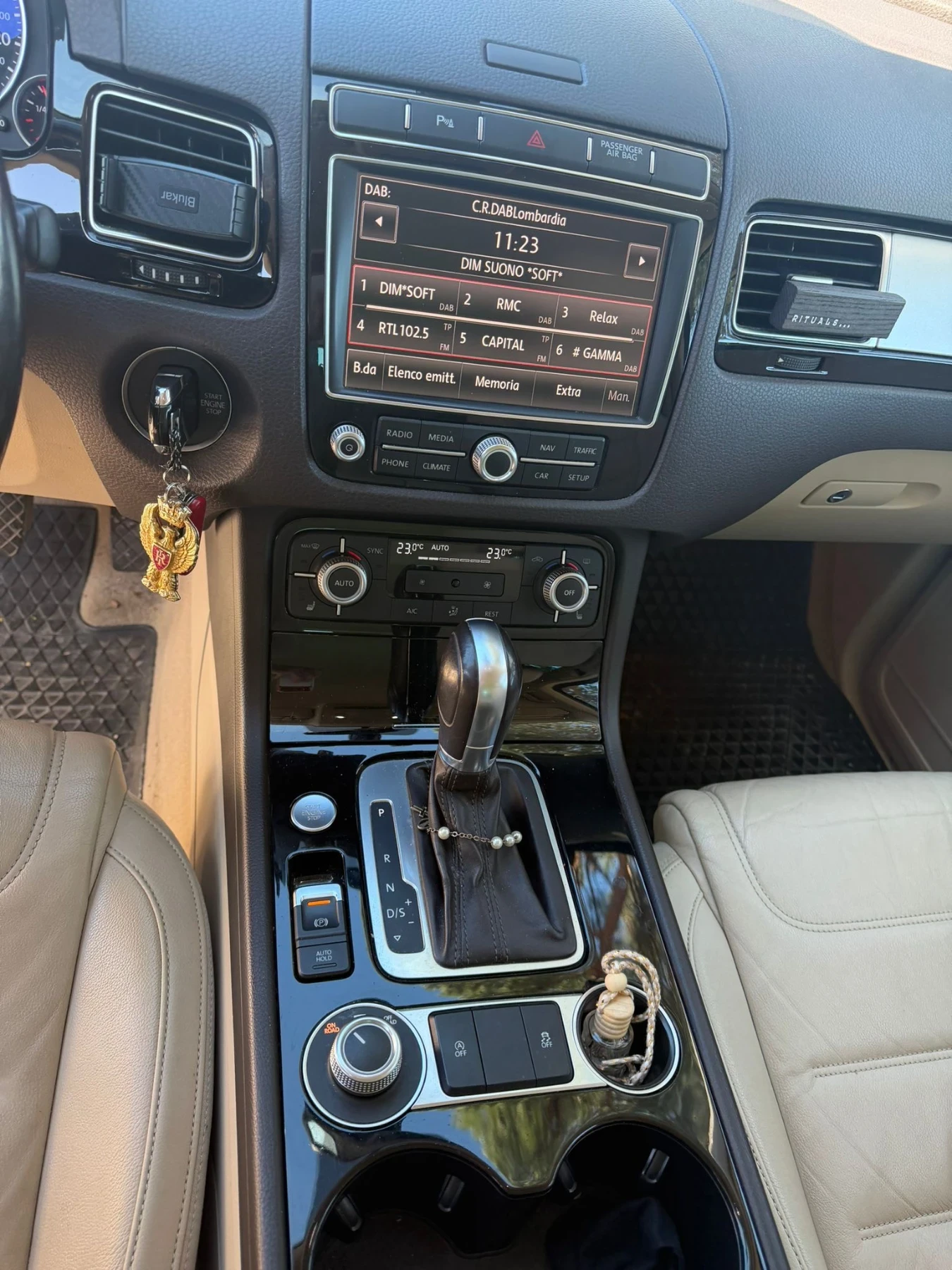 VW Touareg 3.0 TDI tiptronic BlueMotion Techn. Executi | Mobile.bg � ����������� 12
