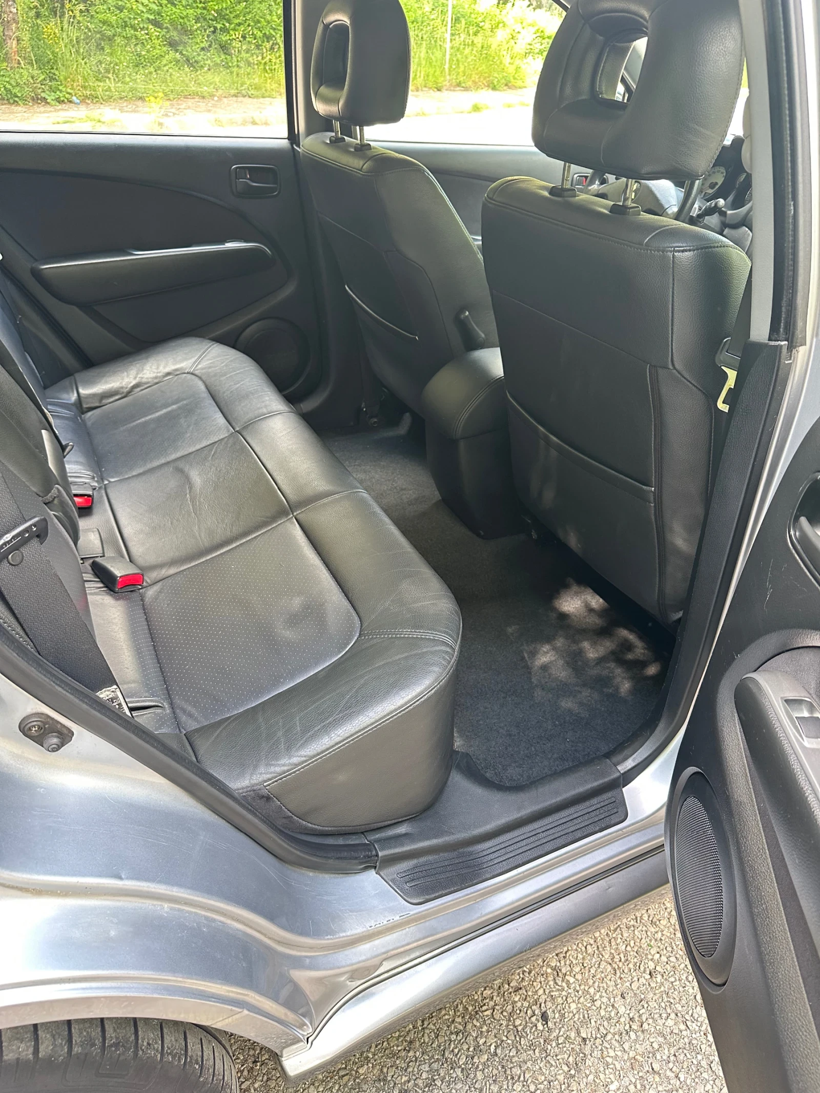 Mitsubishi Outlander 2.0 БЕНЗИН/ГАЗ, снимка 9 - Автомобили и джипове - 54894479