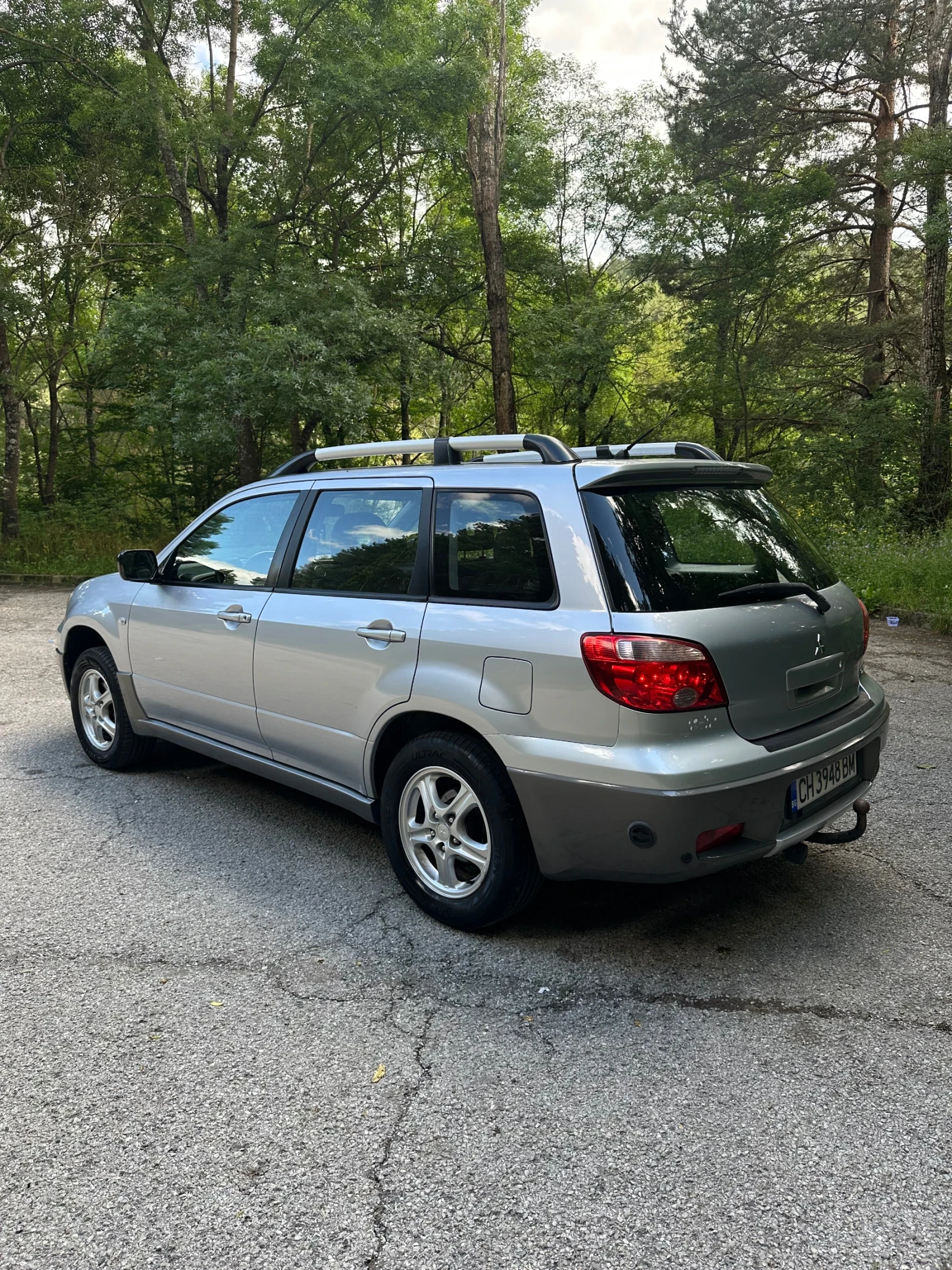 Mitsubishi Outlander 2.0 БЕНЗИН/ГАЗ, снимка 6 - Автомобили и джипове - 54894479