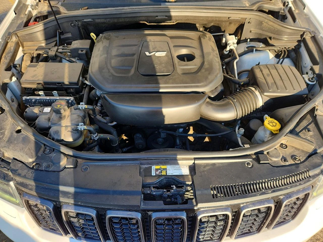 Jeep Grand cherokee 3.6l Overland, снимка 11 - Автомобили и джипове - 55103212