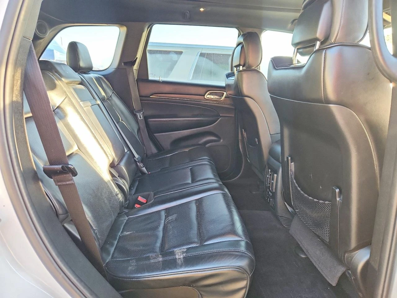 Jeep Grand cherokee 3.6l Overland, снимка 10 - Автомобили и джипове - 55103212