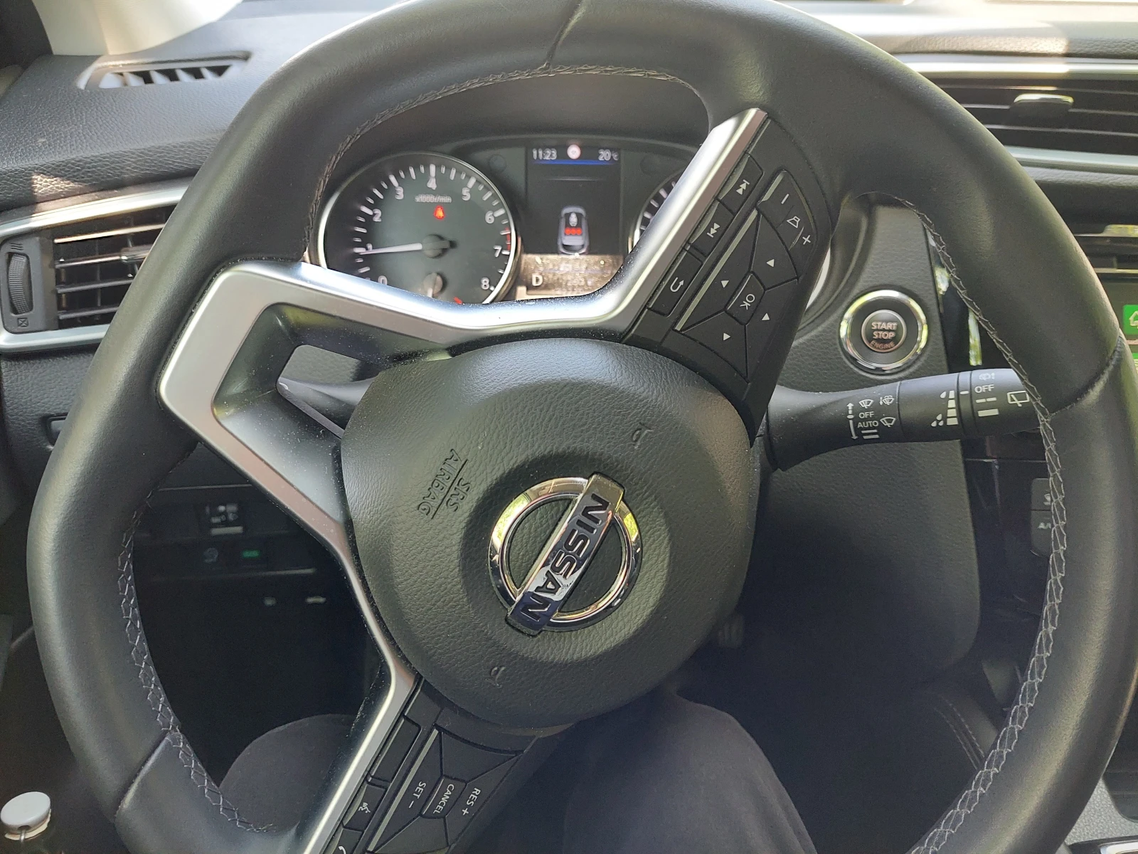 Nissan Qashqai N-connecta Plus, снимка 15 - Автомобили и джипове - 55141638