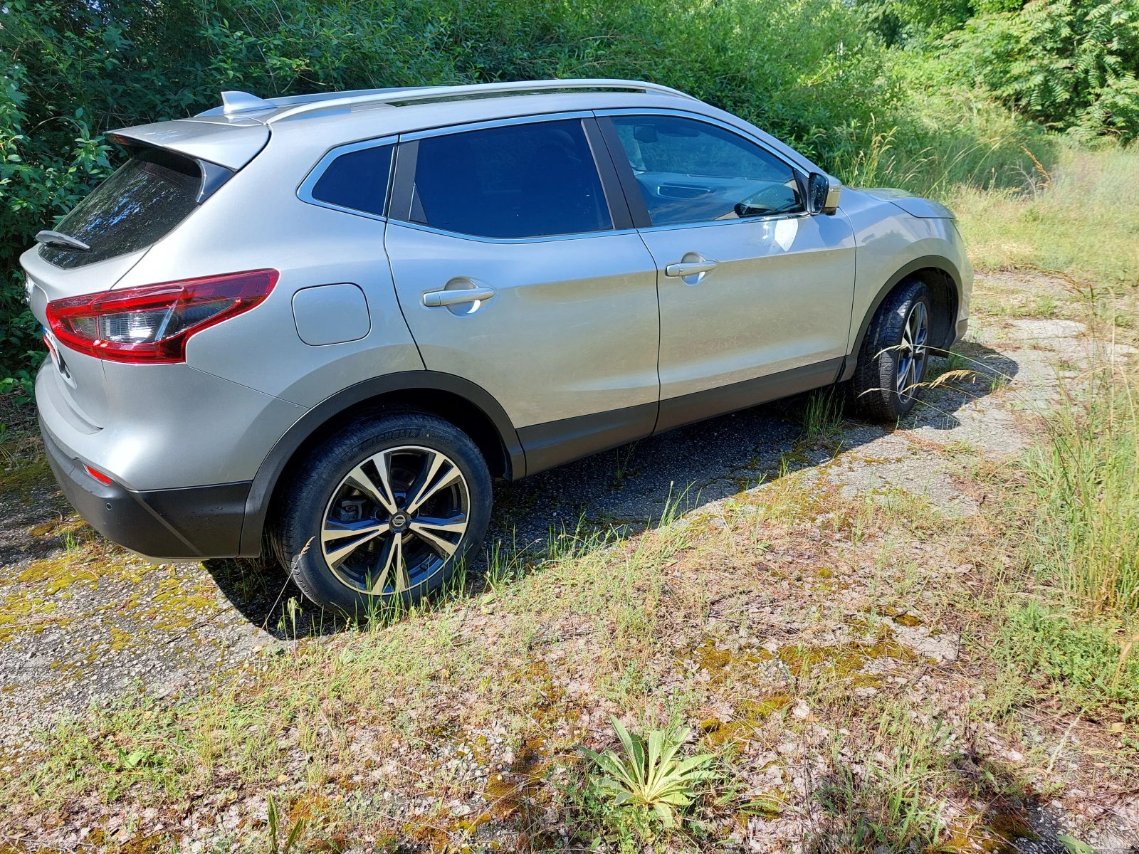 Nissan Qashqai N-connecta Plus, снимка 14 - Автомобили и джипове - 55141638