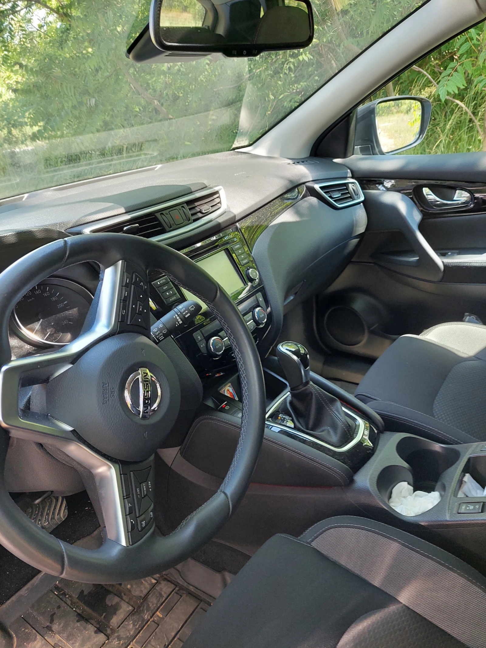 Nissan Qashqai N-connecta Plus, снимка 9 - Автомобили и джипове - 55141638