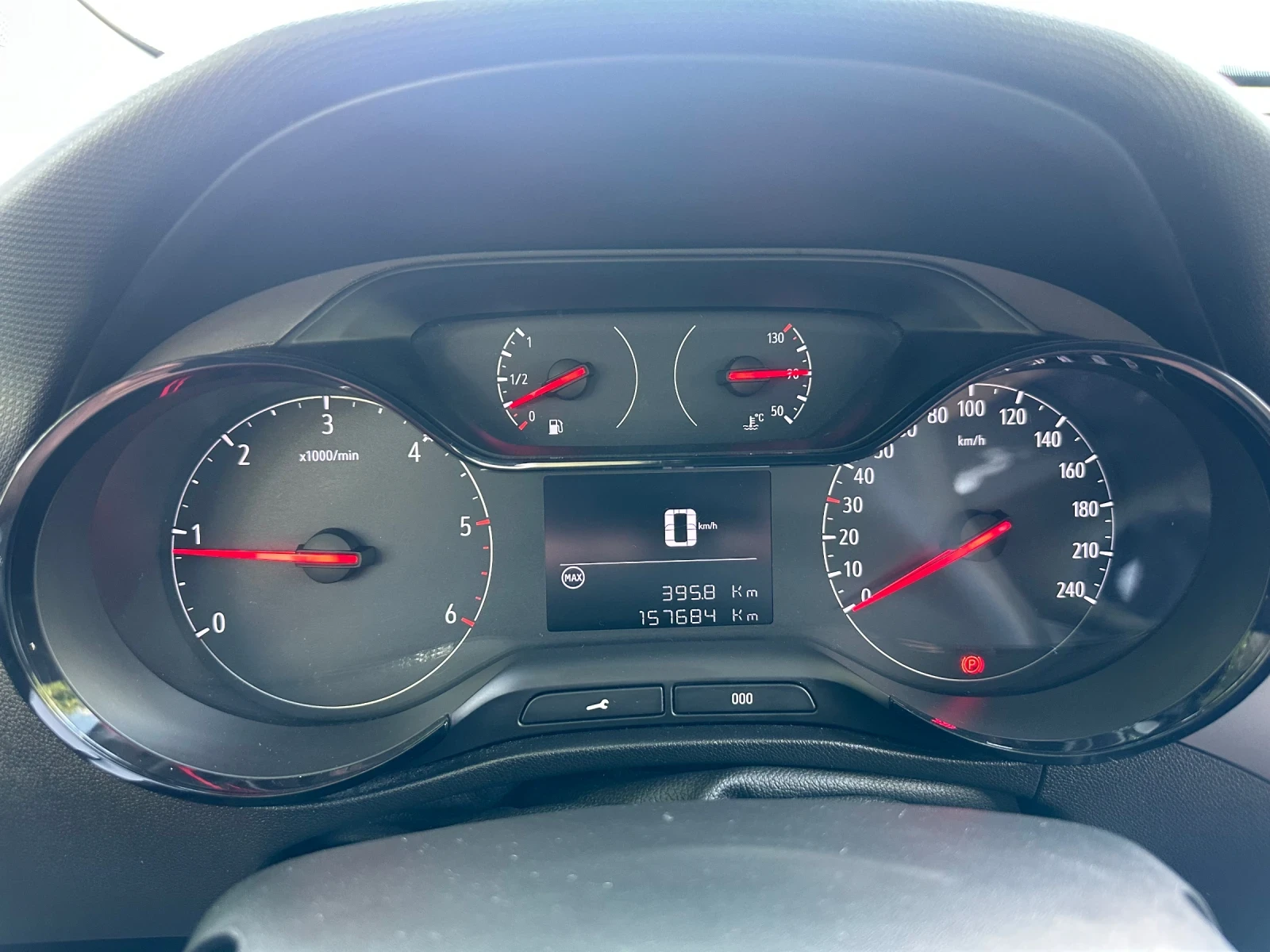 Opel Crossland X 1.6 HDi 2018 157 хил км ТОП СЪСТОЯНИЕ!!!!, снимка 16 - Автомобили и джипове - 55150309