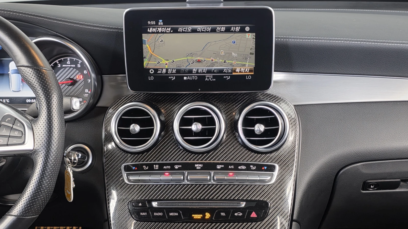 Mercedes-Benz GLC 63 AMG 360* HUD* 4MATIC+ * HUD* DIS* КРАЙНА ЦЕНА, снимка 12 - Автомобили и джипове - 55153862