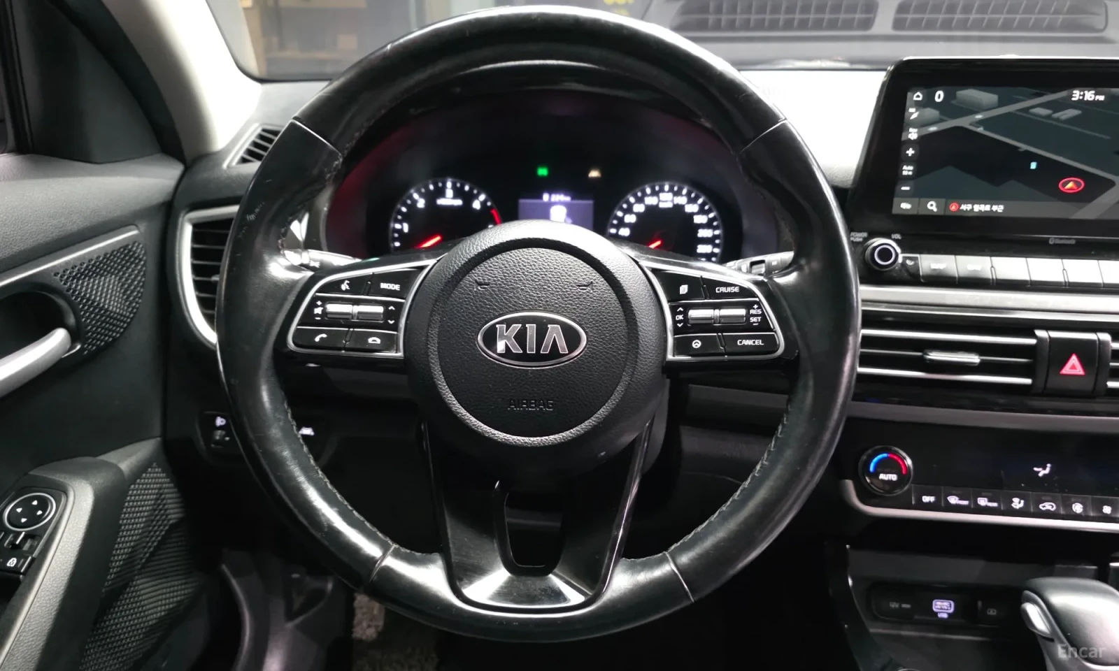 Kia Seltos, снимка 13 - Автомобили и джипове - 55218871