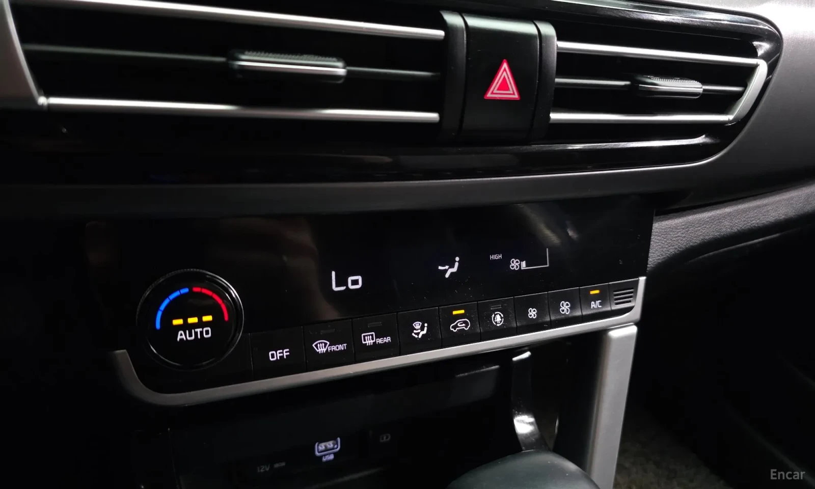 Kia Seltos, снимка 16 - Автомобили и джипове - 55218871