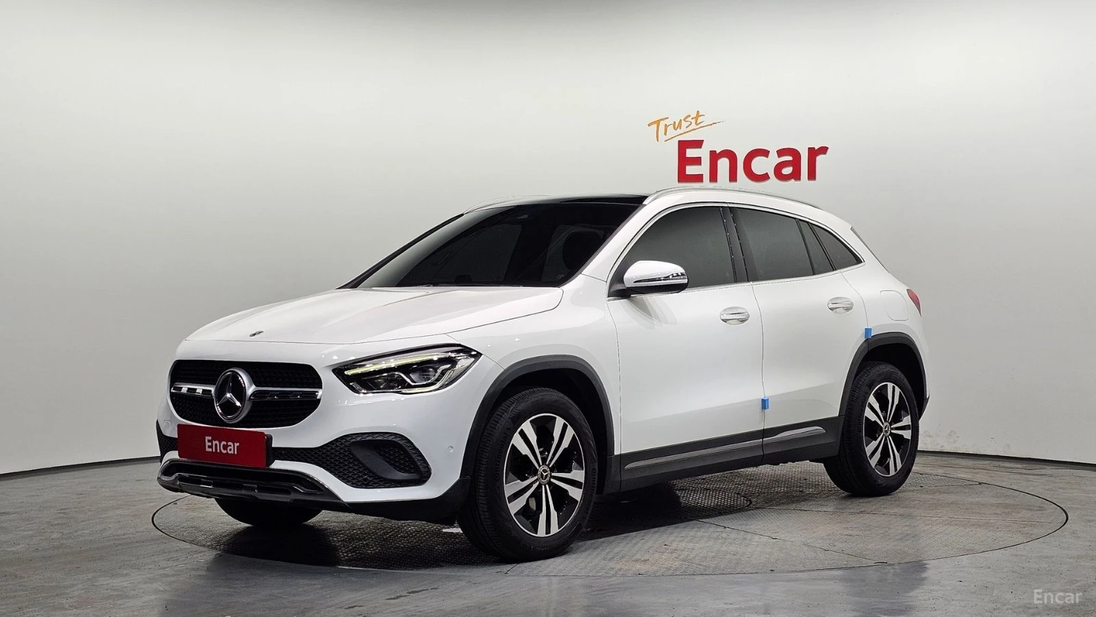 Mercedes-Benz GLA 220 ДИСТРОНИК* КАМЕРА* ПАНОРАМА* ПОДГРЕВ* 