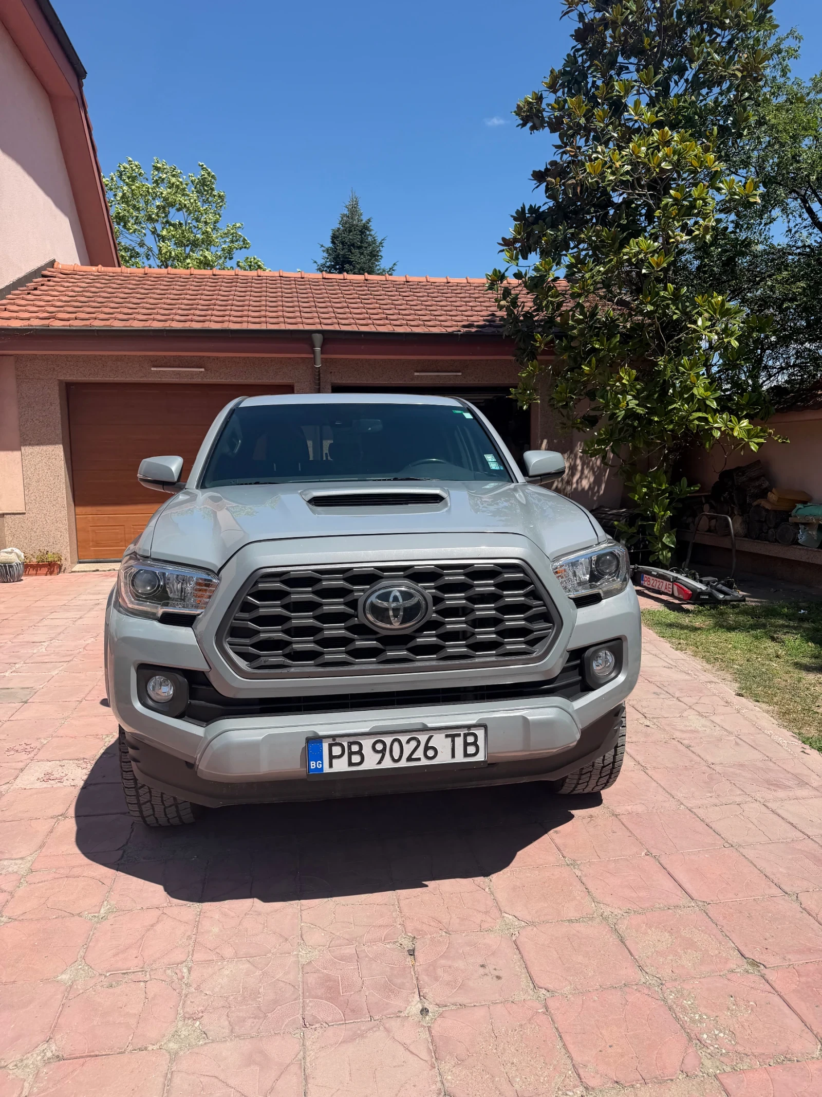 Toyota Tacoma, снимка 2 - Автомобили и джипове - 55673469