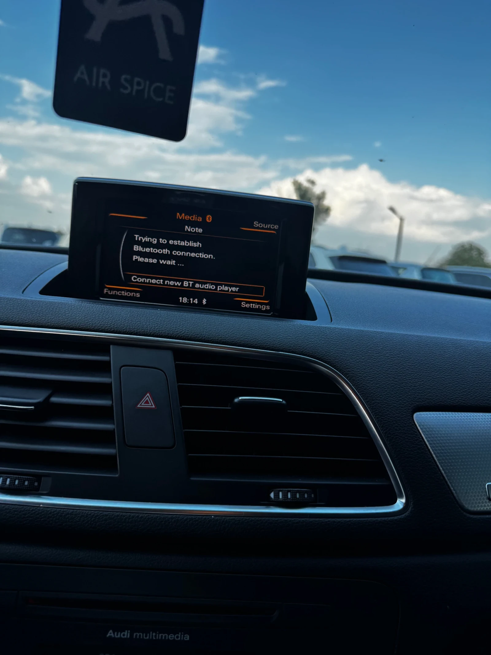 Audi Q3, снимка 10 - Автомобили и джипове - 55936110