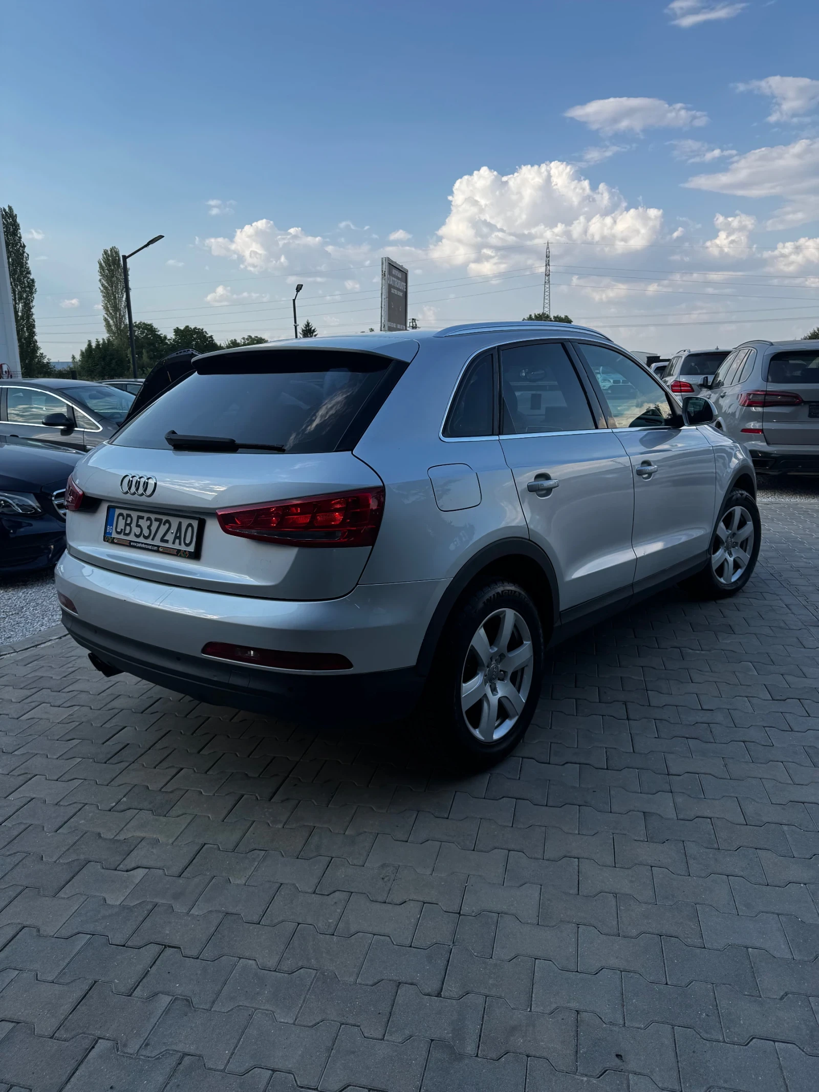 Audi Q3, снимка 4 - Автомобили и джипове - 55936110