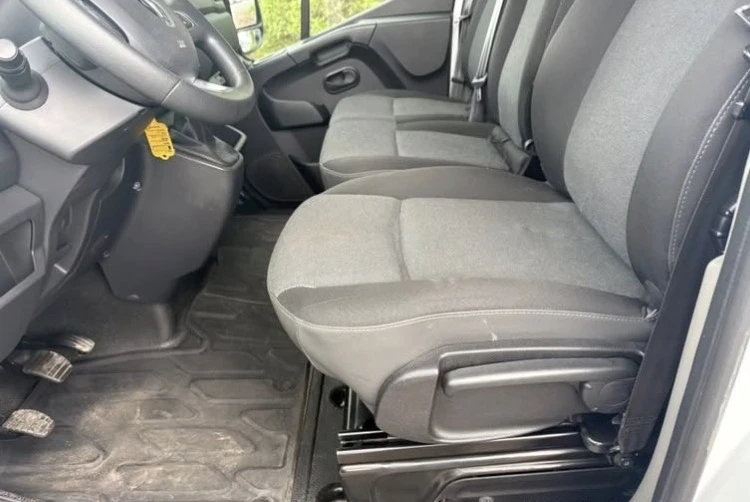 Renault Master 2.3dci + КРАН, снимка 7 - Бусове и автобуси - 55781297