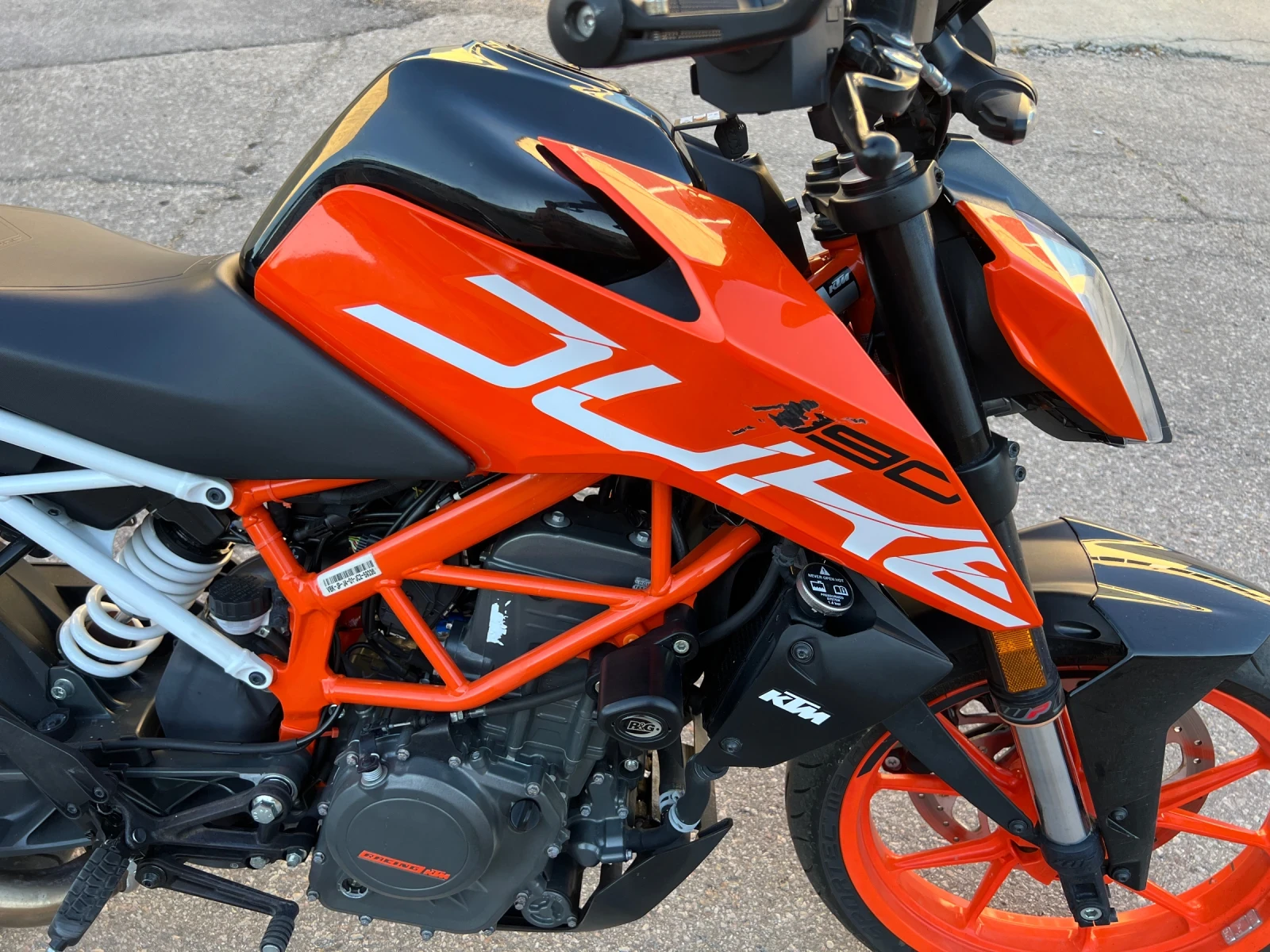 Ktm Duke 390 - изображение 6