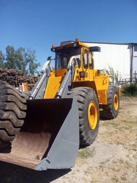 Челен товарач Volvo, снимка 5