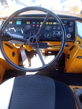 Челен товарач Volvo, снимка 6