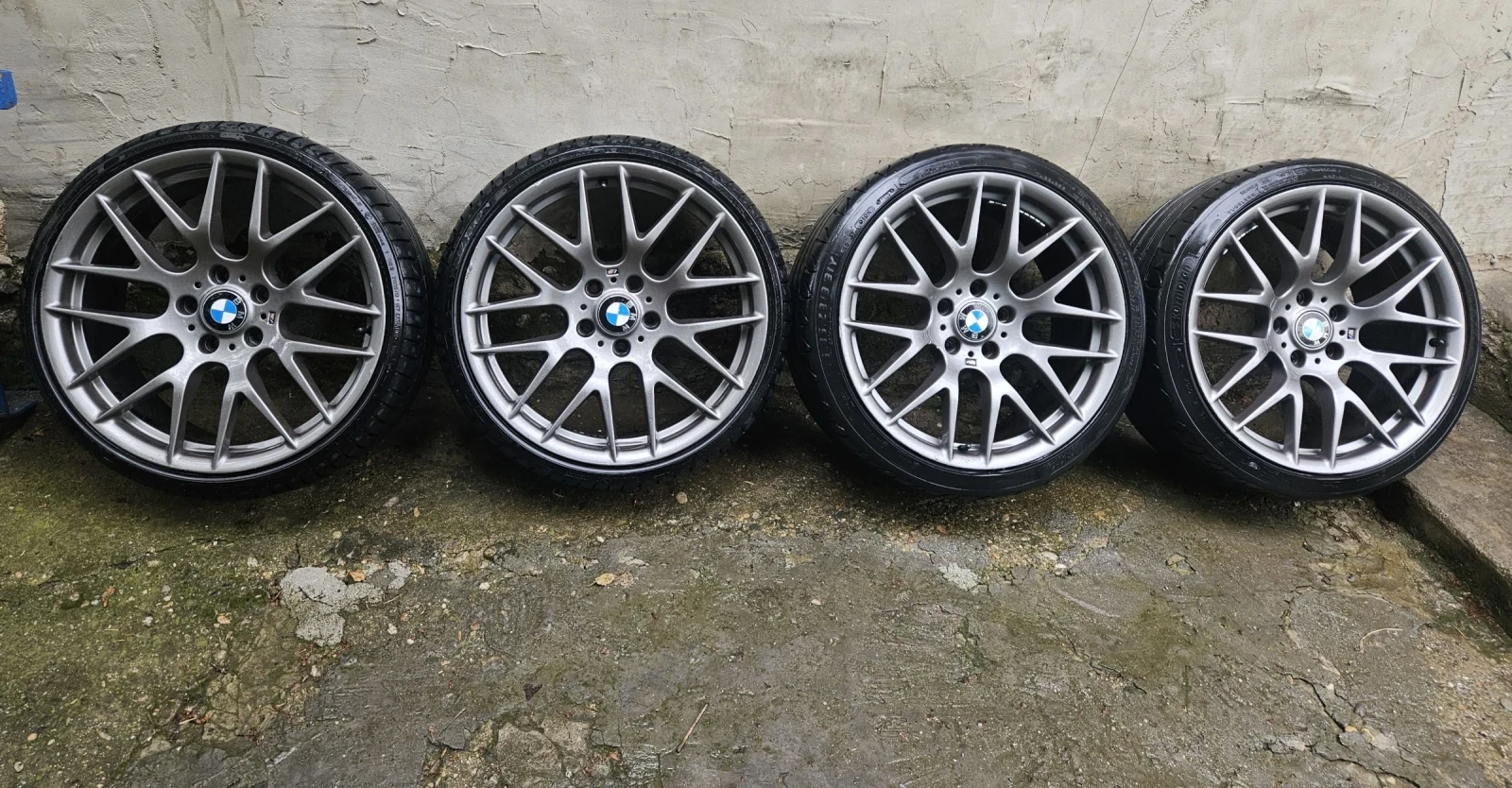 Гуми с джанти Други 215/35R19, снимка 2 - Гуми и джанти - 54653329