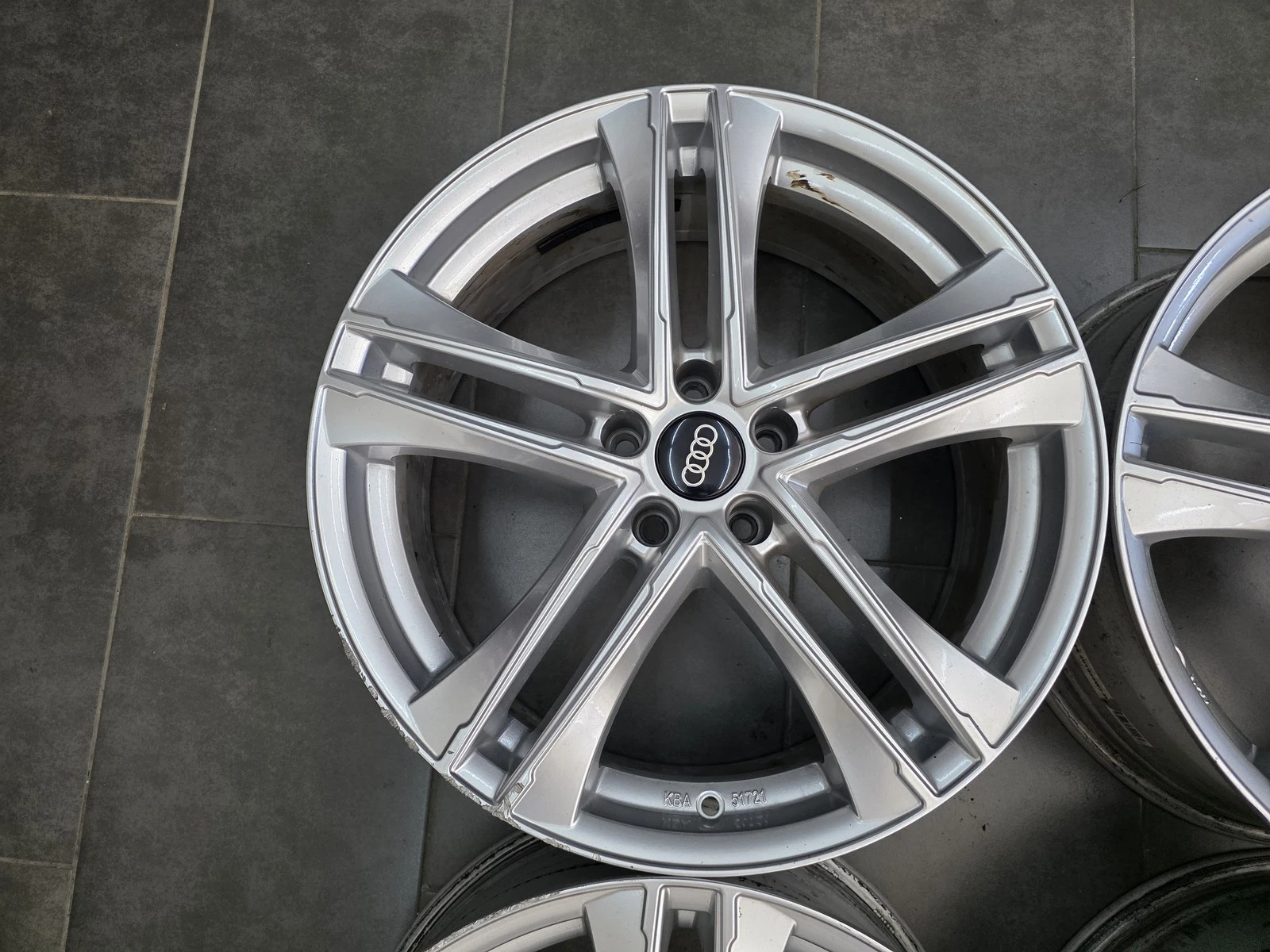 Джанти за Audi, снимка 3 - Гуми и джанти - 56718995