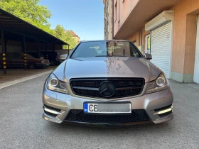     Mercedes-Benz C 300 4MATIC / FULL AMG / LPG /   