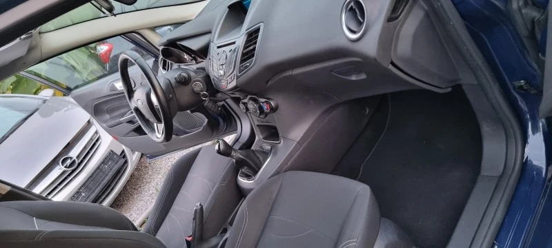 Ford Fiesta 1.5 d, снимка 10 - Автомобили и джипове - 46691451