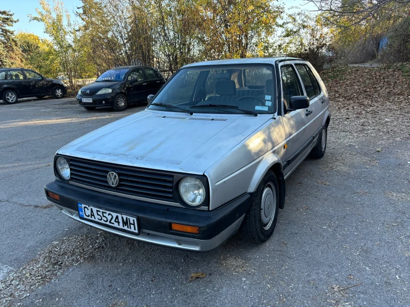 VW Golf 1.8 90кс. Gl, снимка 2 - Автомобили и джипове - 47904571