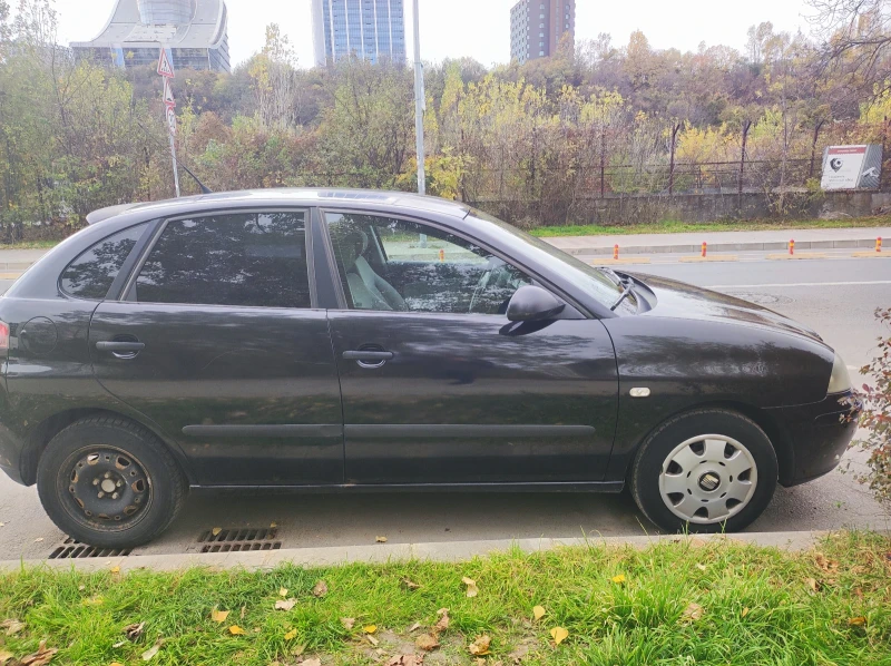 Seat Ibiza, снимка 13 - Автомобили и джипове - 48513712