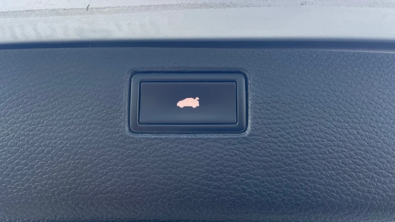 VW Passat 2.0tdi-КАМЕРА-NAVI, снимка 16 - Автомобили и джипове - 50902623