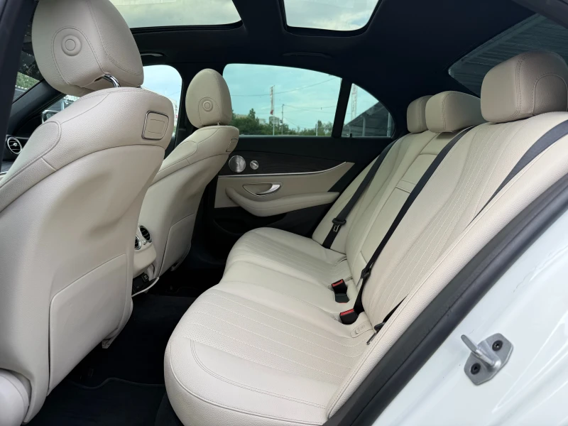 Mercedes-Benz E 300 UPDATE TO FACELIFT 20-23, снимка 9 - Автомобили и джипове - 51053424