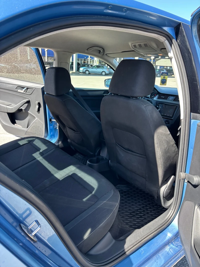 Skoda Rapid, снимка 9 - Автомобили и джипове - 51767440