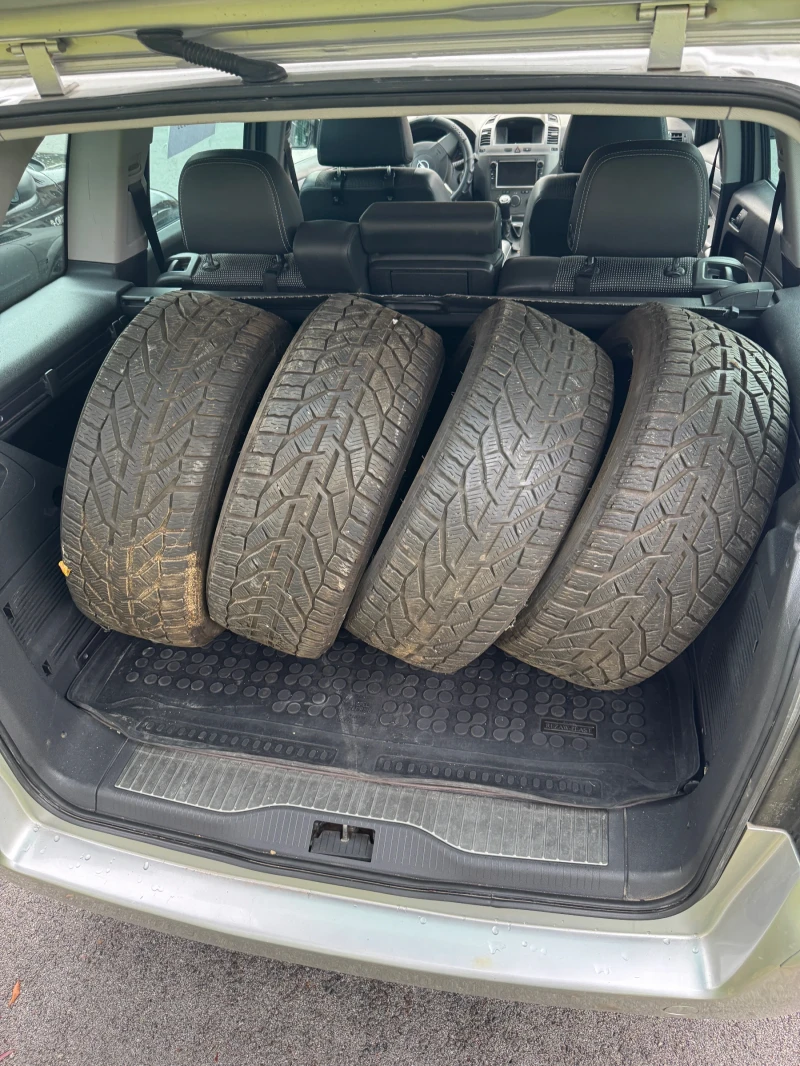 Opel Zafira 1.9 CDTI (120 Hp), снимка 13 - Автомобили и джипове - 52138582