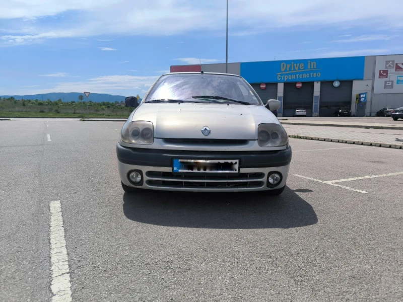 Renault Clio 1.6 16V, снимка 4 - Автомобили и джипове - 52198468