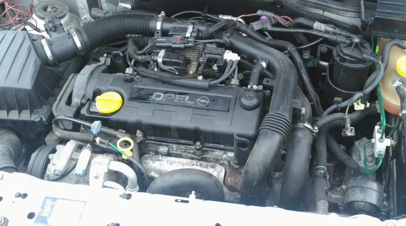 Opel Combo, снимка 5 - Автомобили и джипове - 52392314