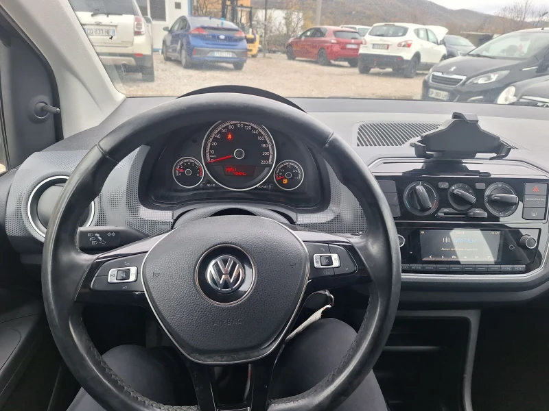 VW Up 1.0i EURO6, снимка 14 - Автомобили и джипове - 53118250