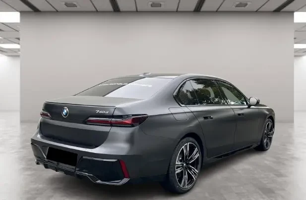 BMW 740 d xDrive = M-Sport Pro = Shadow Line Гаранция, снимка 4 - Автомобили и джипове - 53261308