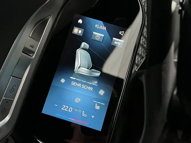 BMW 740 d xDrive = M-Sport Pro = Shadow Line Гаранция, снимка 15 - Автомобили и джипове - 53261308