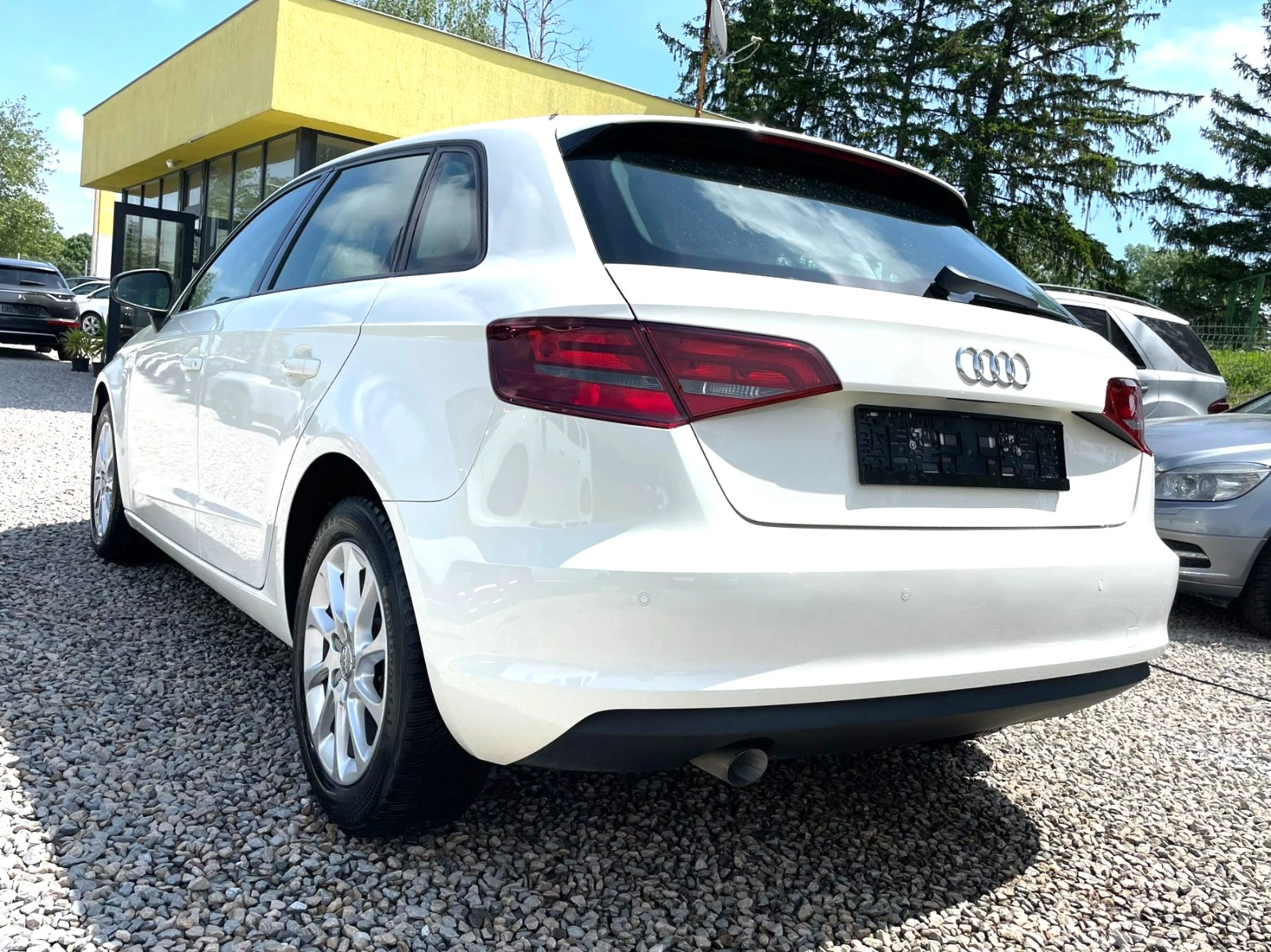Audi A3 / 1, 6 TDI ИТАЛИЯ - изображение 2