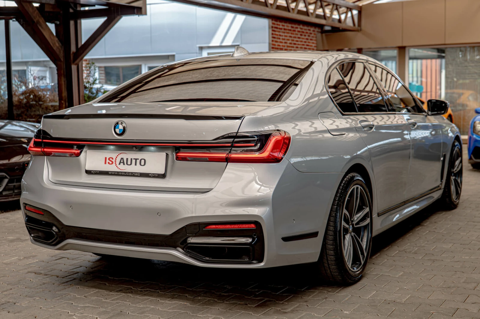 BMW 750  xDrive/Harman Kardon/Soft Close/HuD/Aero Dynamic - изображение 5
