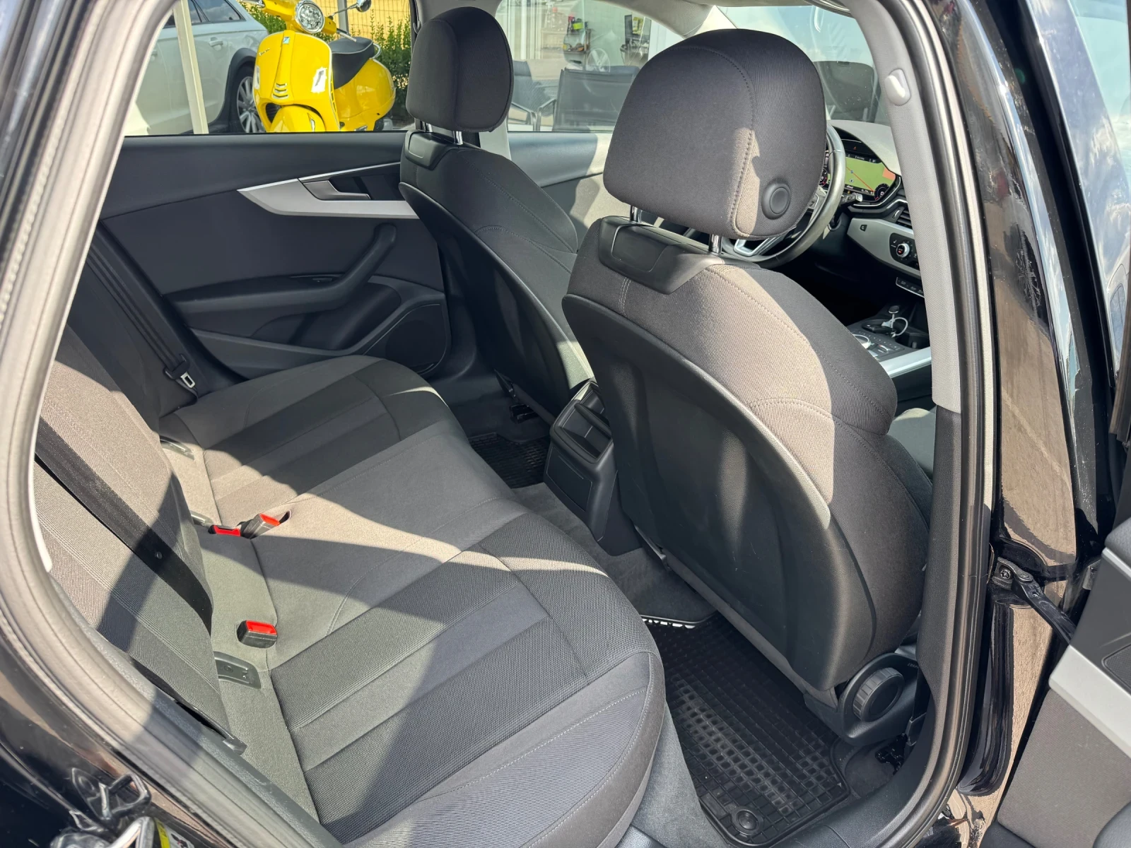 Audi A4 Allroad 218  / CarPlay / Virtual Cockpit | Mobile.bg   11