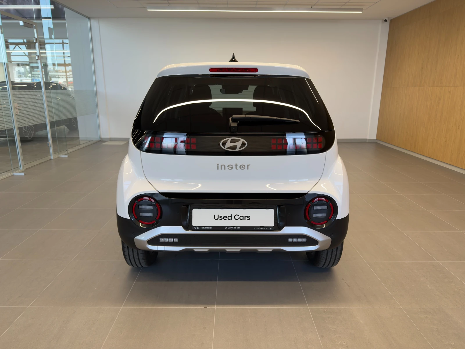 Hyundai Inster BUSINESS 49 kWh - изображение 4