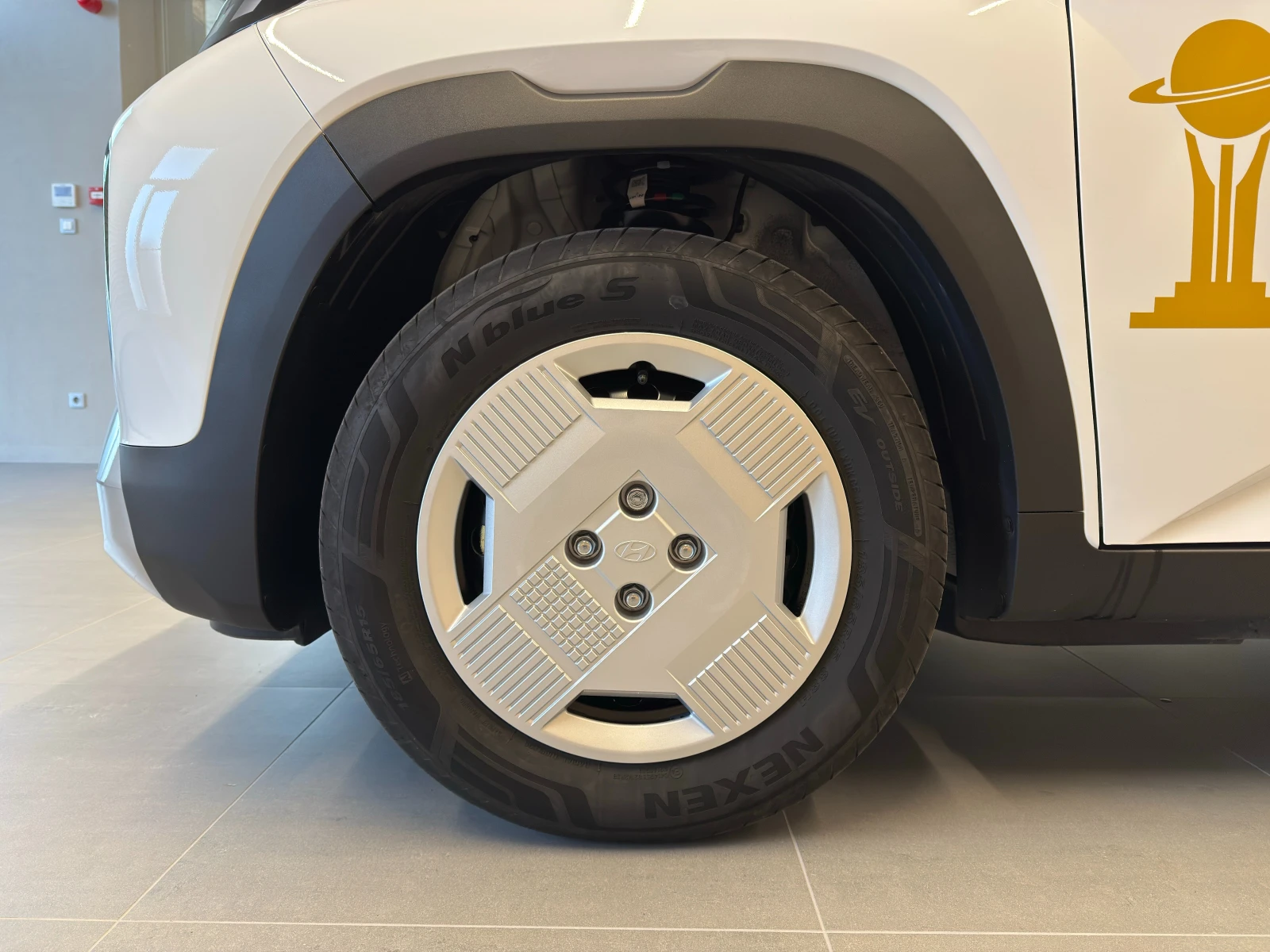 Hyundai Inster BUSINESS 49 kWh - изображение 9