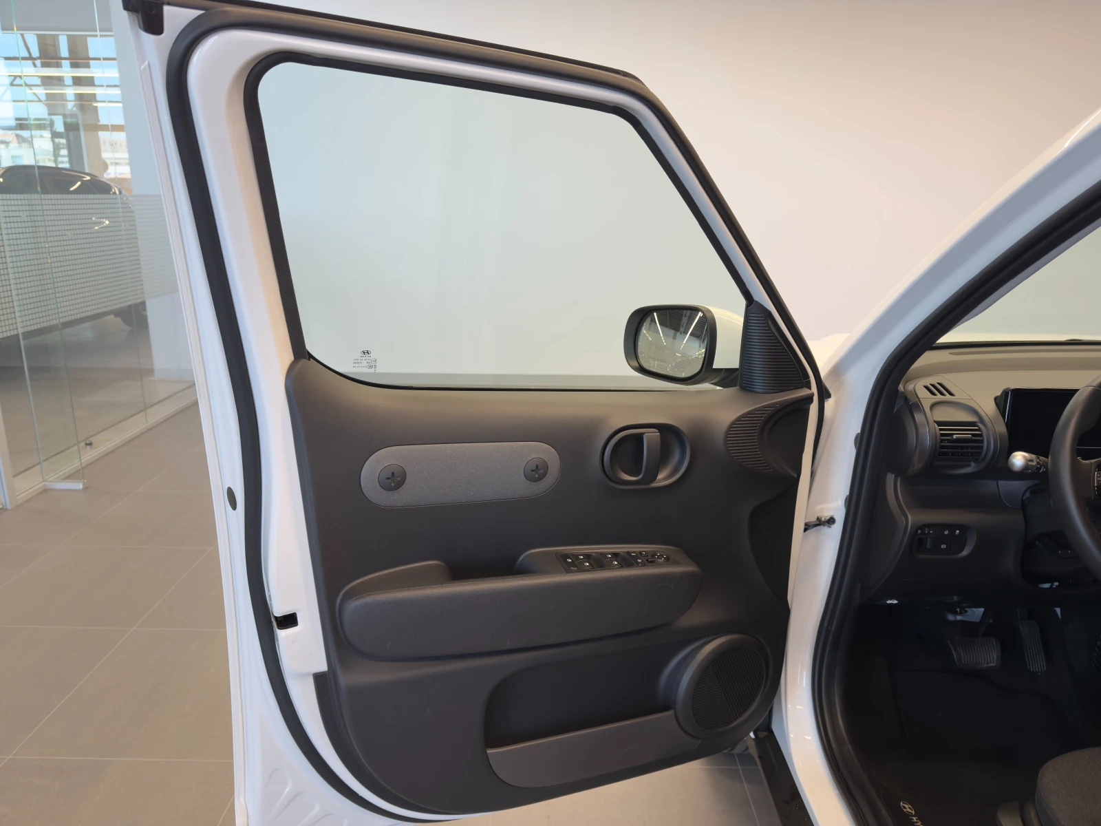 Hyundai Inster BUSINESS 49 kWh - изображение 10