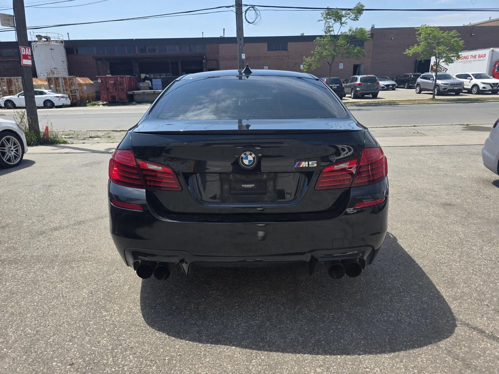 BMW M5 CARFAX АВТО КРЕДИТ  - изображение 5