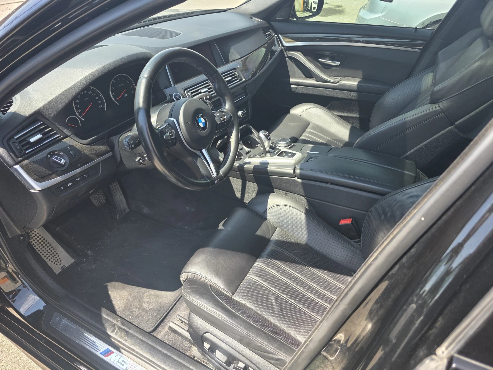 BMW M5 CARFAX АВТО КРЕДИТ  - изображение 9