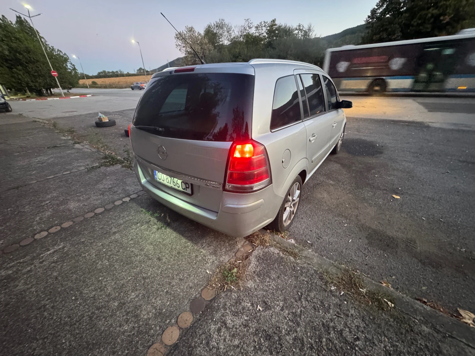 Opel Zafira 1.9 CDTI (120 Hp) - изображение 7