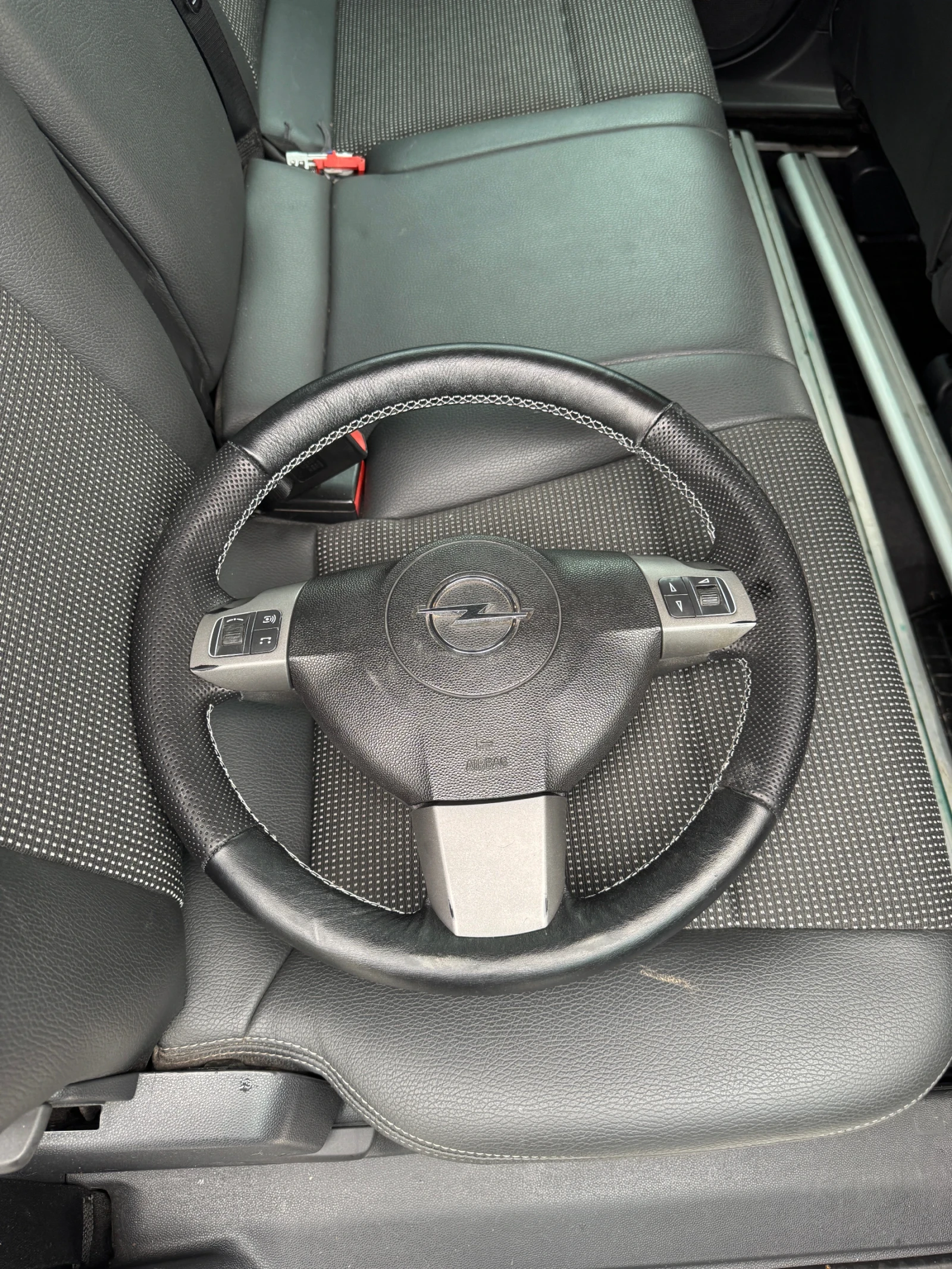 Opel Zafira 1.9 CDTI (120 Hp) | Mobile.bg   11