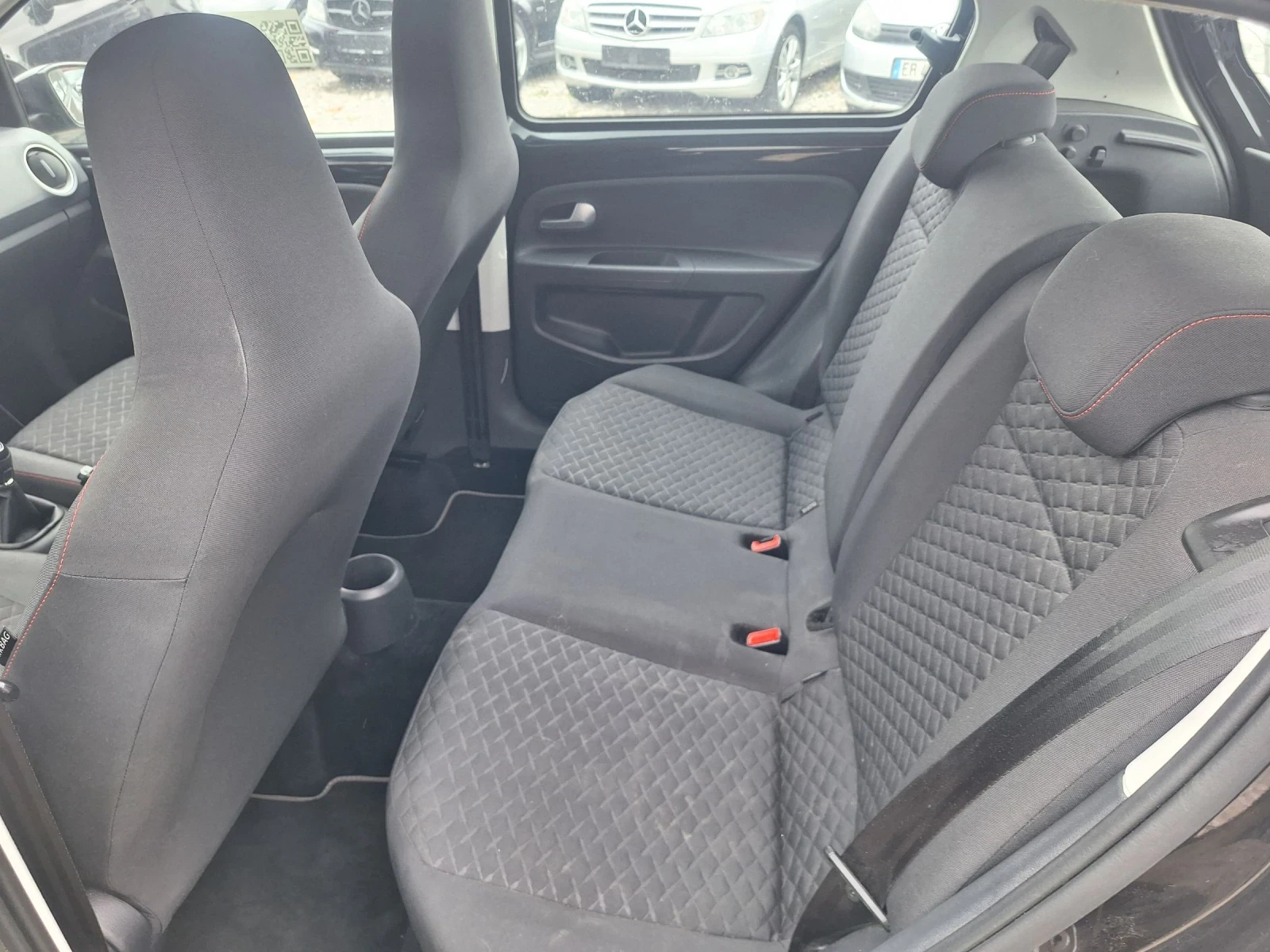 VW Up 1.0i EURO6 - изображение 8