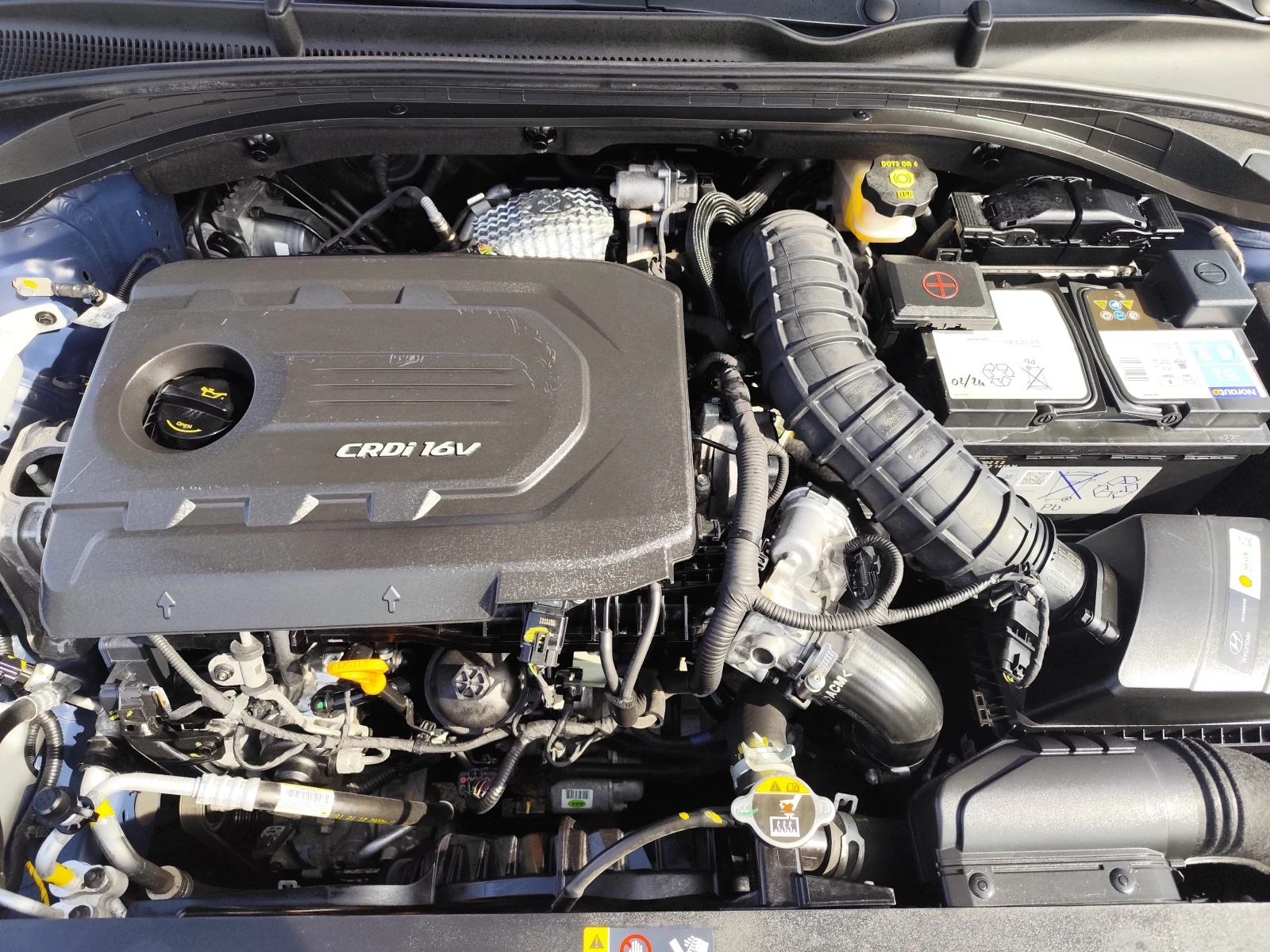 Hyundai I30 1.6CRDi* АВТОМАТИК* LED/XENON* EURO6B* , снимка 15 - Автомобили и джипове - 53782167