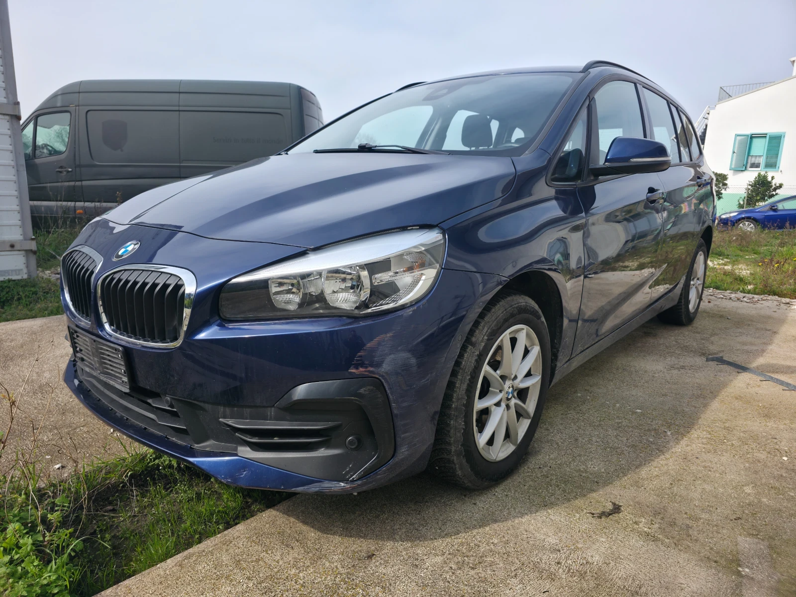 BMW 2 Gran Tourer 1.6d 7местен, снимка 2 - Автомобили и джипове - 54045832