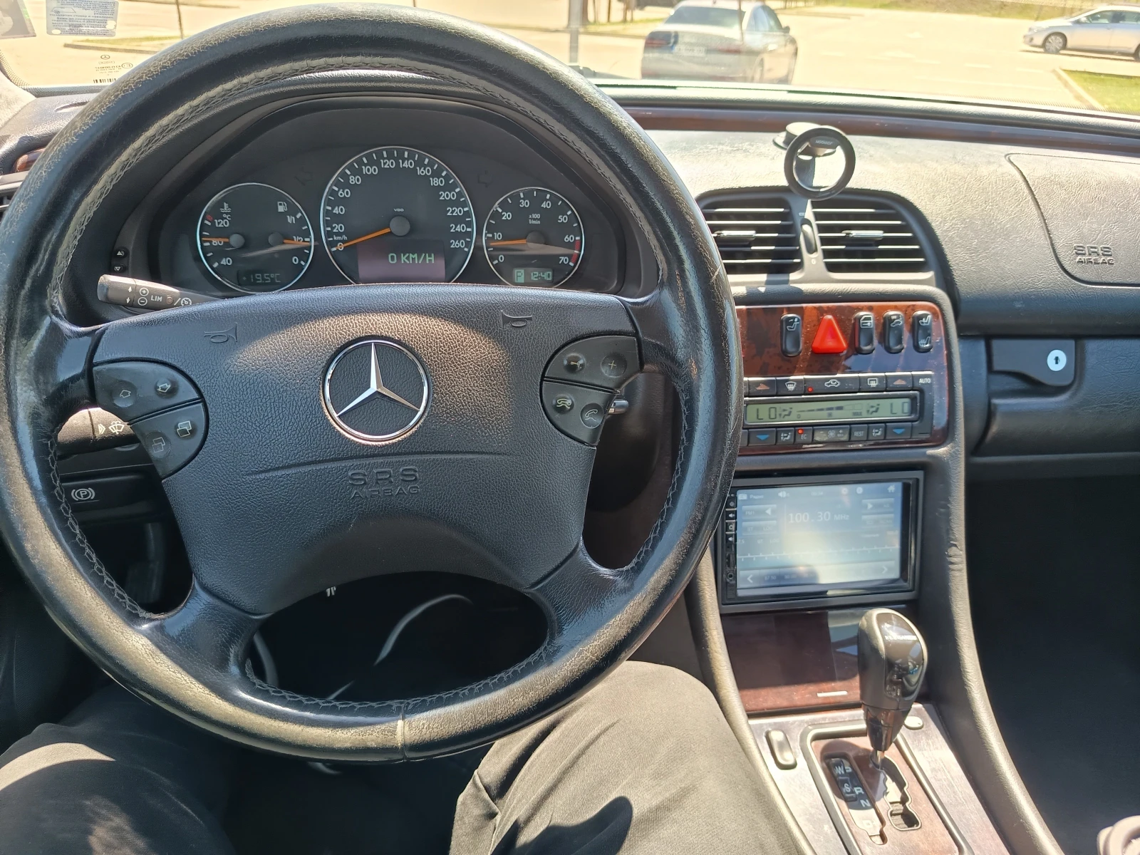 Mercedes-Benz CLK мн.добро газ, снимка 4 - Автомобили и джипове - 54417110