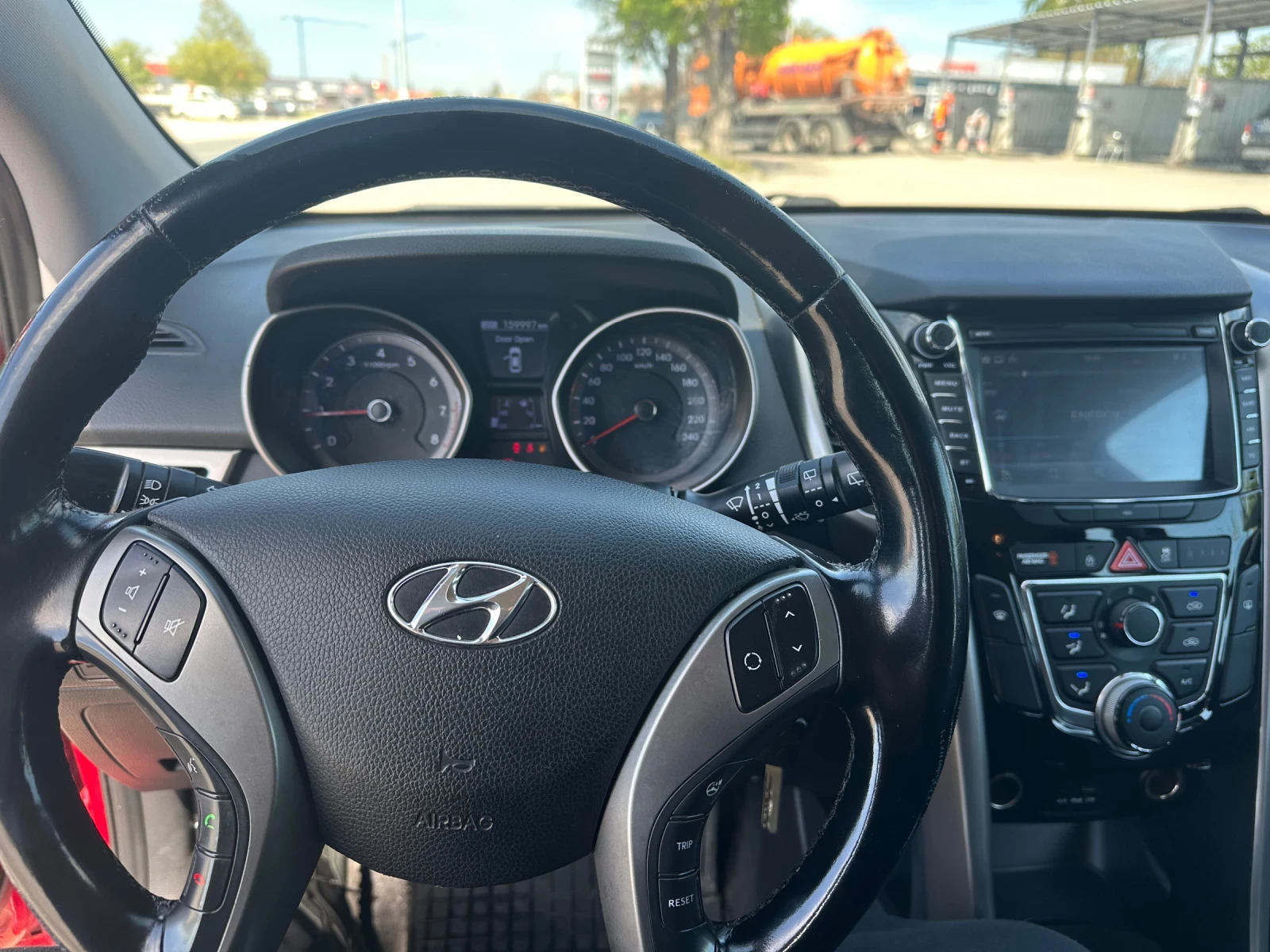 Hyundai I30, снимка 13 - Автомобили и джипове - 54595170